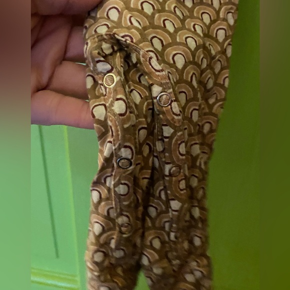 Kate Quinn onesie - Picture 3 of 5